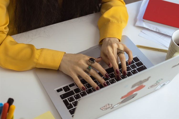 Modern Blog 2026 Professional Business Woman Writing Laptop
